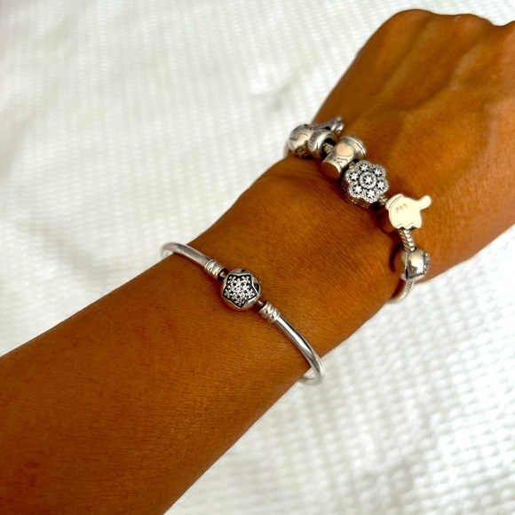 Authentic Pandora star pave bangle with teal pave charm - Picture 5 of 6